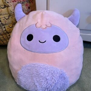 Ronalda the Yeti Squishmallow Plush